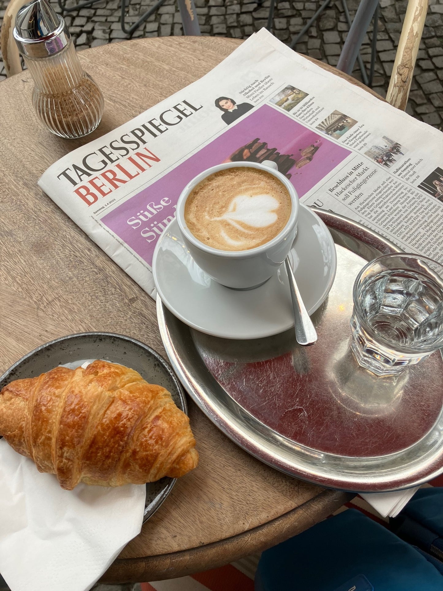 Wöchentliche Runde zur Analyse aktueller Nachrichten